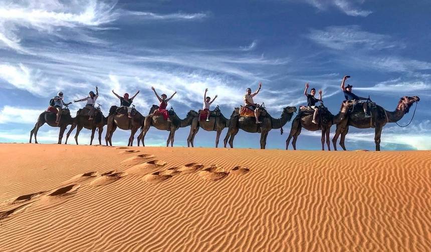 Excursão de Luxo de 3 Dias ao Deserto do Saara de Marraquexe a Fez via Ait Ben Haddou e Merzouga — 1