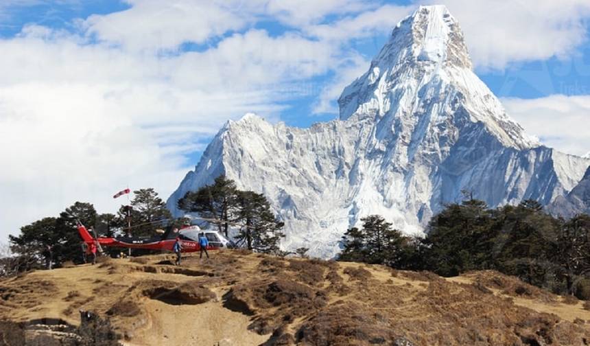 Lot widokowy na Mount Everest z transferami lotniskowymi — 1
