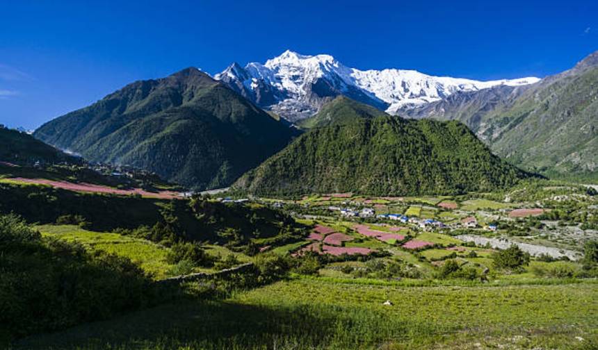 Annapurna Circuit Trek 18 Dias — 1