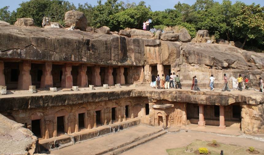 Szlaki Plemion: Odkrywanie Odishy i Chhattisgarh — 1