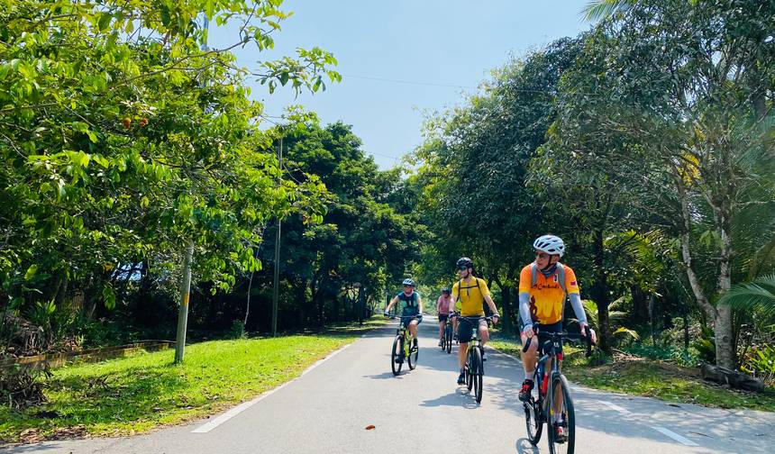 Pedalando pelo Coração dos Caçadores de Cabeças de Bicicleta — 1