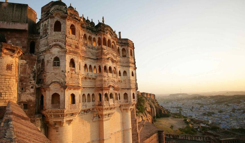 Rajasthan Tour With Varanasi — 1