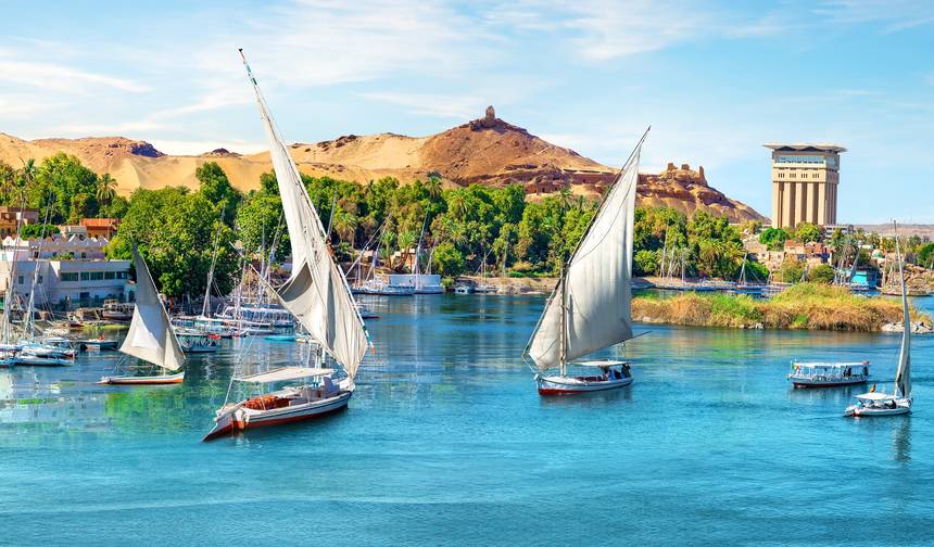 أبرز معالم مصر والأردن — 1
