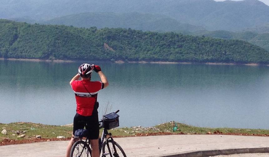 Ciclismo nos passos de Alexandre, o Grande — 1