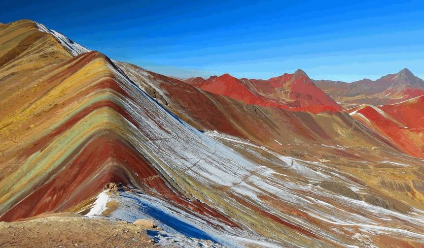 Dia Inteiro Montanha Arco-Íris e Vale Vermelho – Serviço Privado — 1