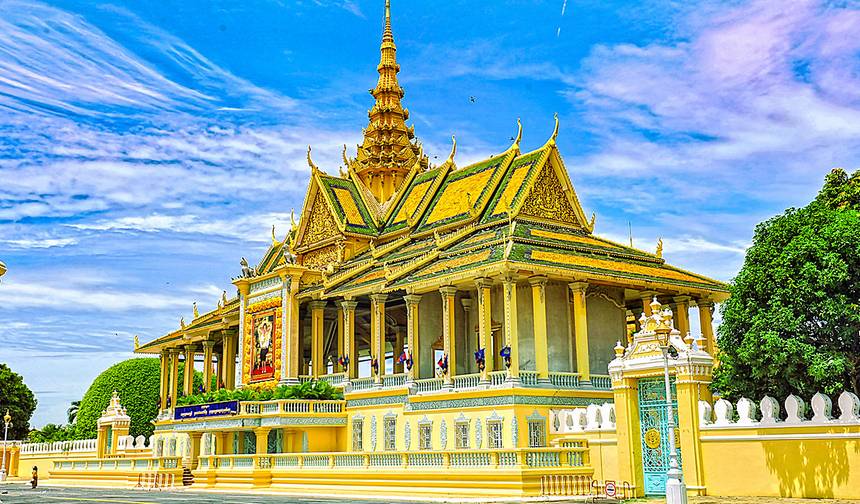 Customized Cambodia Trip of Angkor & Colonial Town, Daily Start & Private Guide — 1