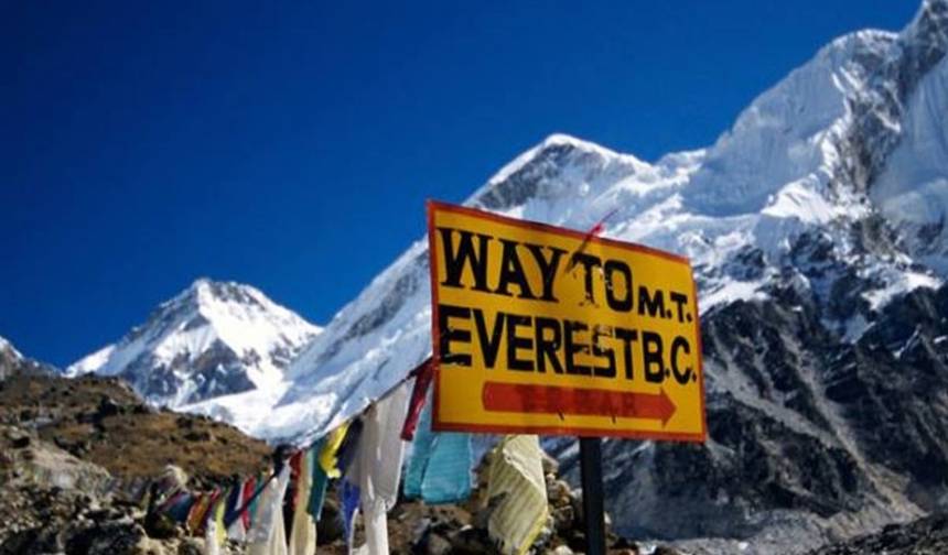 Caminhada Curta ao Acampamento Base do Everest — 1