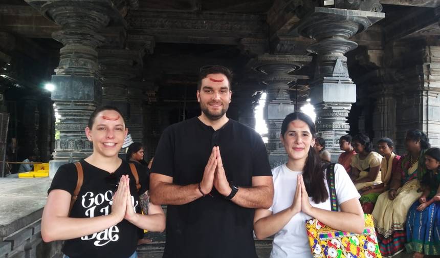 Thousand Pillar Temple, Warangal Fort & Ramappa Temple Tour — 1