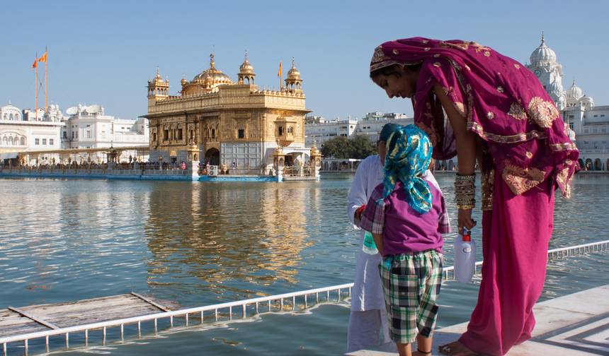 Índia Espiritual - Yoga, Ganga e Templo Dourado — 1