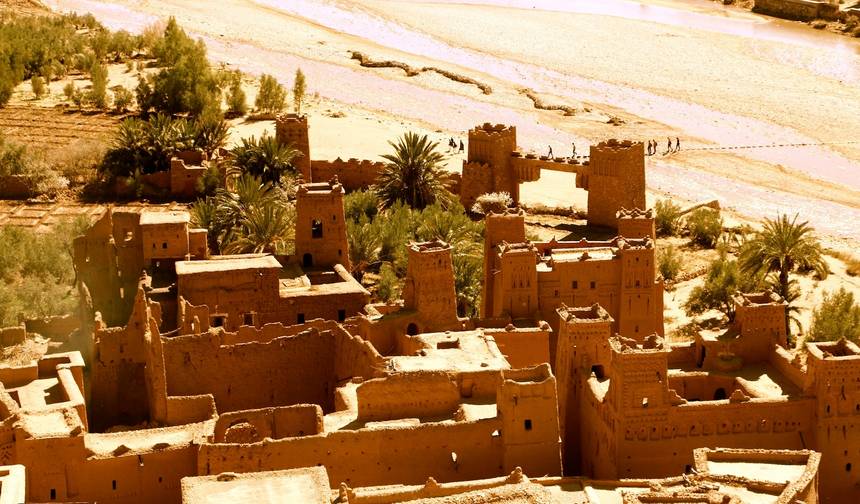 Tour Privado de 4 Dias de Agadir a Marrakech com pernoite em Acampamento de Luxo no Deserto em Erg Chegaga (Tour Privado) — 1