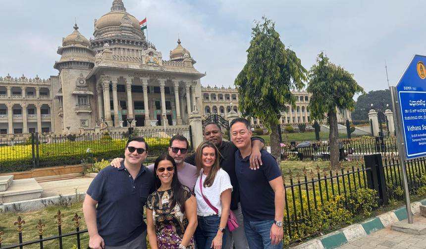 Excursão de Hubli a Hampi, Belur, Halebedu e Bangalore — 1
