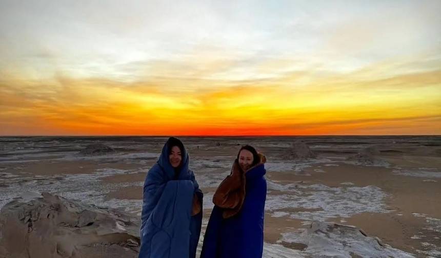 Adventure Egypt: 7 Days Tour to Cairo - Giza - White Desert Camping, and Luxor — 1