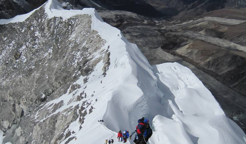 Island Peak Climbing with EBC — 1