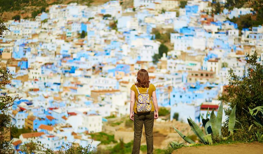 6-dniowa wycieczka z przewodnikiem: Tanger – Chefchaouen – Pustynia Sahara (Luksusowy Obóz) – Marrakesz — 1