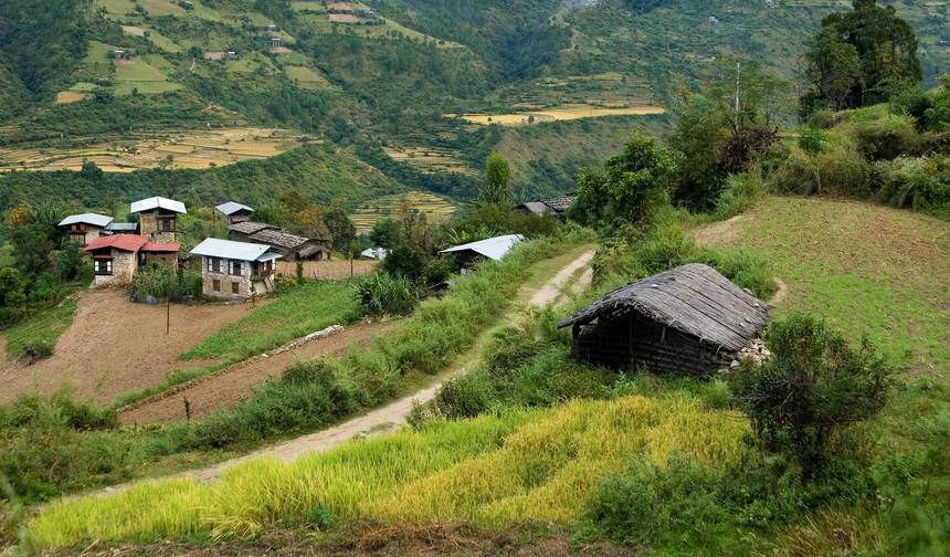 Kulturowa wycieczka po Bhutanie z 2-dniowym trekkingiem w Dolinie Bumthang — 1