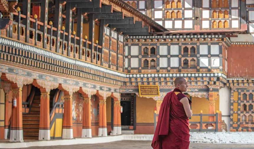 Bhutan Tour with 4* hotel — 1
