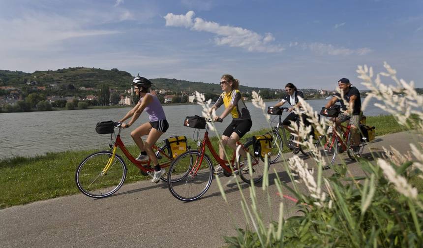 Danube Cycle Path for families, Linz – Vienna — 1