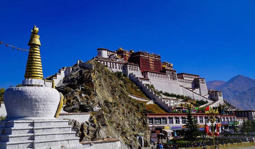 5-dniowa Klasyczna Wycieczka po Lhasie: Pałac Potala, Świątynia Jokhang, Drepung, Klasztor Sera, Norbulinka, Jezioro Yamdrok — 1