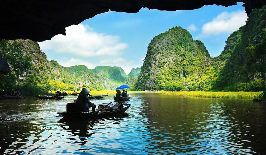 Tailor-Made 12 Days Private Vietnam & Cambodia Vacation, Daily Start — 1