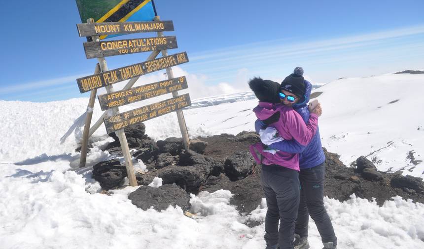 Subida de 11 Dias ao Kilimanjaro pela Rota Marangu com Retiro na Praia de Zanzibar — 1