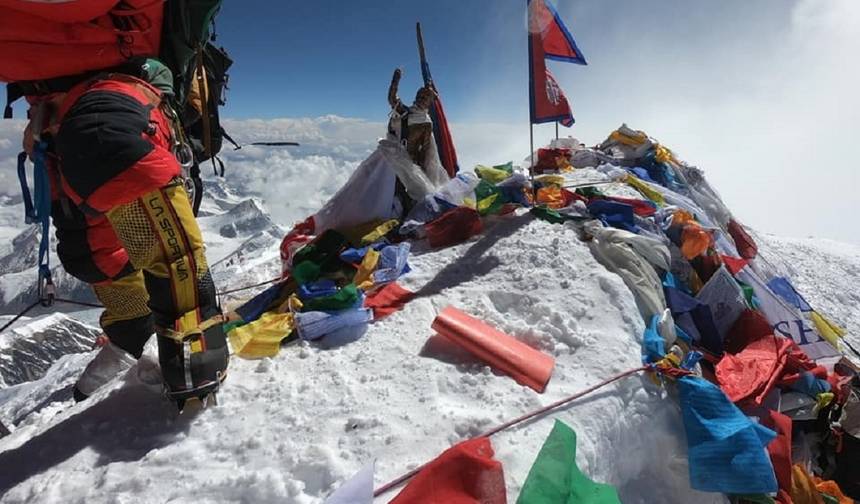 Escalada ao Island Peak e Trekking das Três Passagens do Everest 21 dias 20 Noites — 1