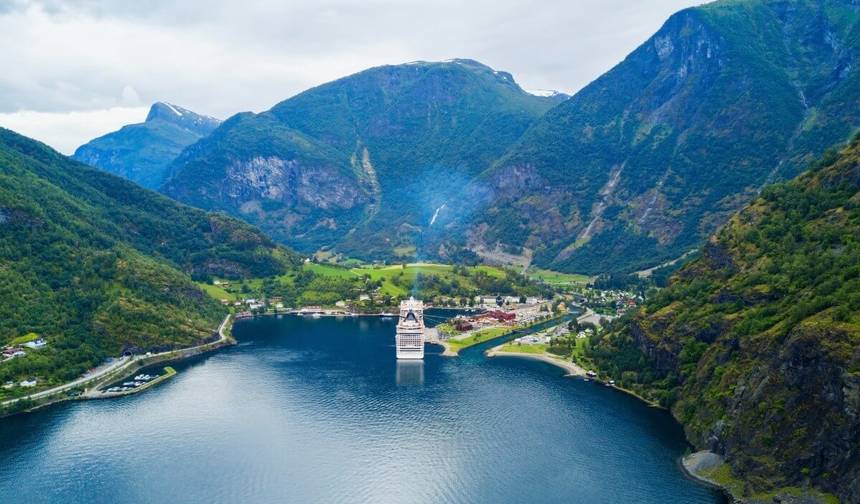 Odkryj Ukryte Ścieżki Norwegii w 8 Dni — 1