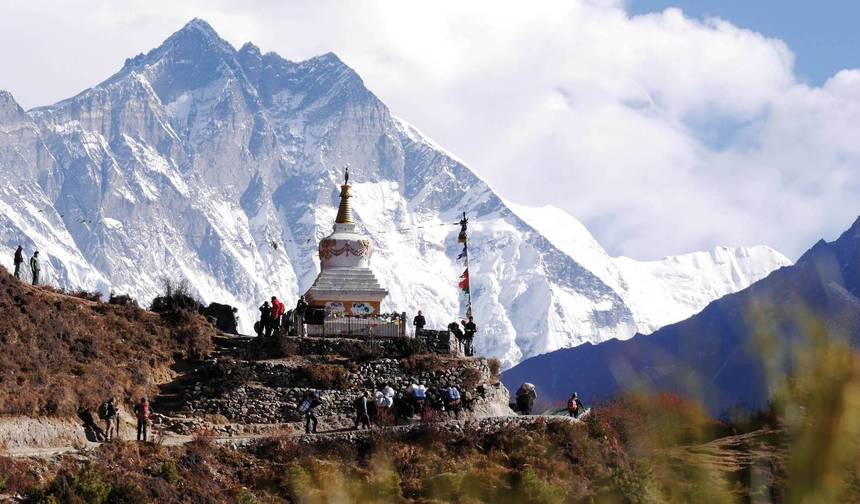 Trekking z noclegiem w Bazie pod Everestem — 1