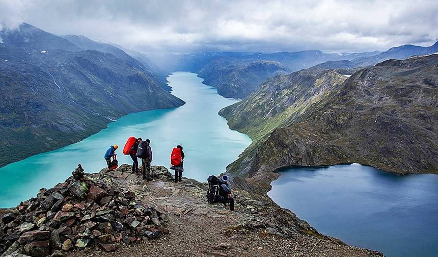Picos e Lagos de Jotunheimen (Caminhada Autoguiada) — 1