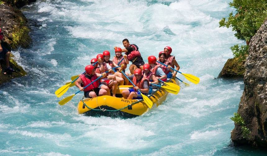 7-dniowe safari w Ugandzie: przejażdżki i rafting po białych wodach — 1