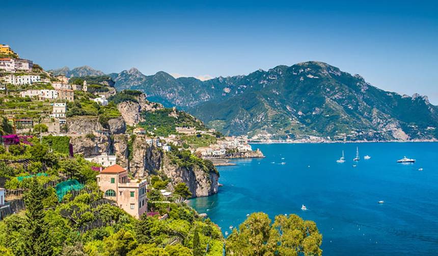 Gay Naples, Capri & Amalfi Coast Tour – LGBTQ+ Italy Vacation of a Lifetime — 1