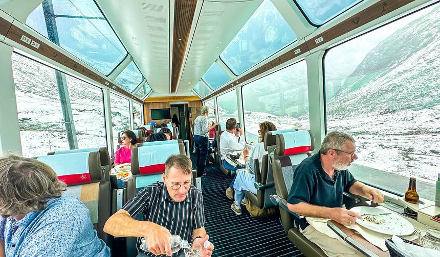 Tailor-Made 7 Days Luxury Golden Pass Line of Switzerland Trip, Daily Depart — 1