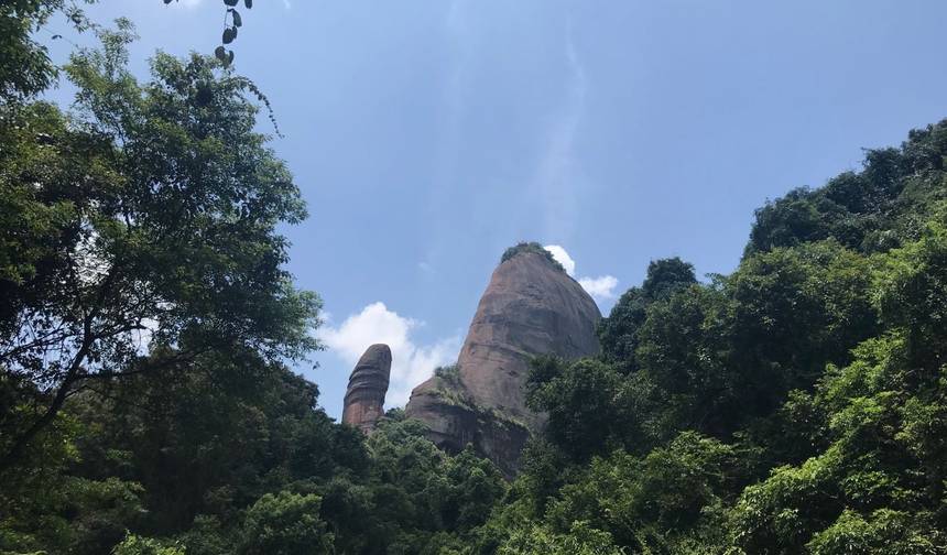 Klasyczna wycieczka po Guangdong: Guangzhou, Kaiping, Kanion Gulong, Korytarz Yingxi, Góra Danxia – 6 dni — 1