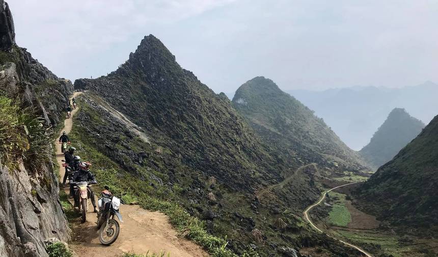 Wycieczka motocyklowa z Hanoi do Ha Giang przez Dong Van, Meo Vac, Bao Lac, Jeziora Ba Be i Thac Ba — 1