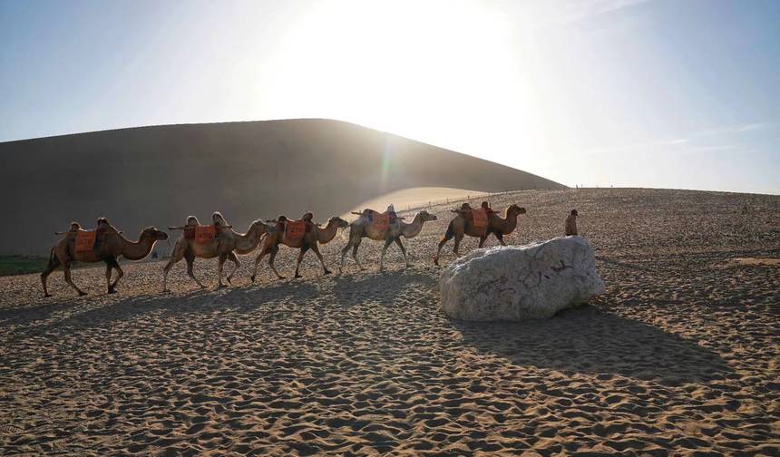 Wycieczka Budżetowa: Lanzhou, Zhangye, Jiayuguan, Dunhuang, Przełęcz Jadeitowej Bramy 7 Dni — 1
