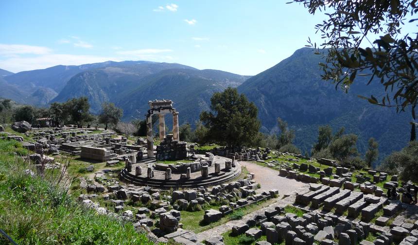 The best of Montenegro, Albania & Greece! All seasons, 14 days tour from Tivat. Balkan Peninsula. UNESCO sites. Nature. Architecture. Culture. Archaeology. History. Cuisine. Wine. Slow travel — 1
