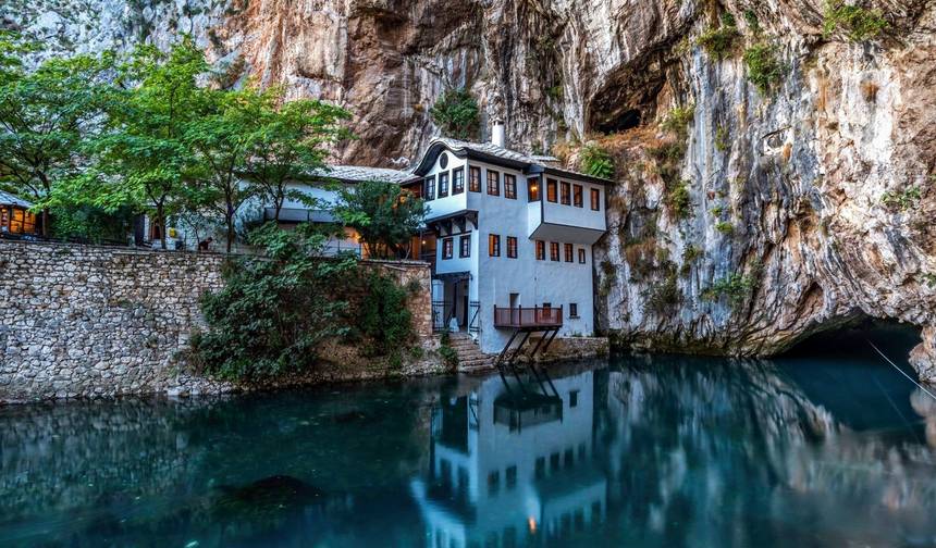 De Orebic: Viagem de descoberta de 5 dias pela Bósnia para todas as estações. Mostar, Sarajevo, Blagaj, Medjugorje, Trebinje e muito mais. — 1
