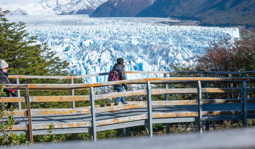 Buenos Aires, Lakes and Glaciers — 1