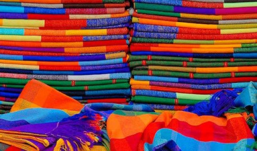 تجربة أوتافالو والقطار: جولة في السوق وجبال الأنديز — 1