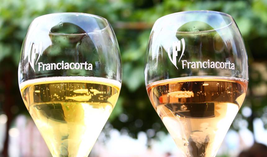 Tour de Vinho Privado, Franciacorta, Lago de Garda e Verona - Tour de 5 Dias — 1