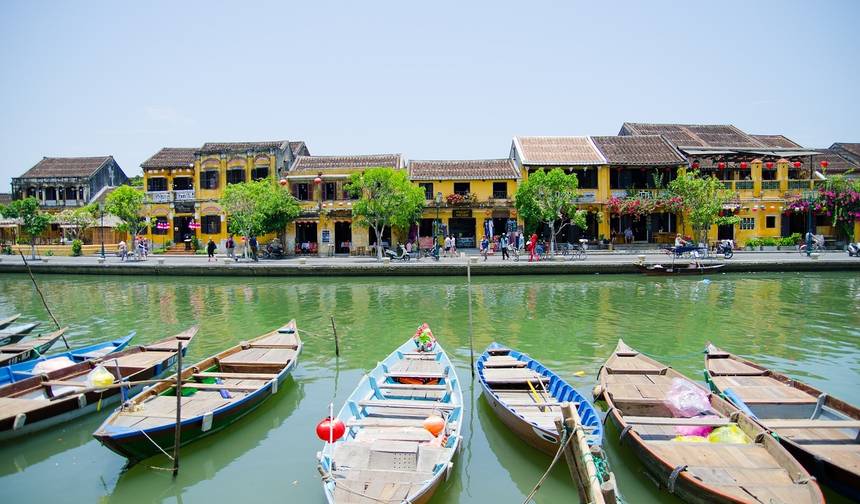 Vietnam & Angkor - Premium Adventure — 1