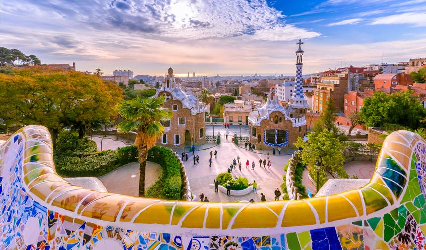 Cores da Espanha com Descoberta do Douro Barcelona → Porto (2026) — 1
