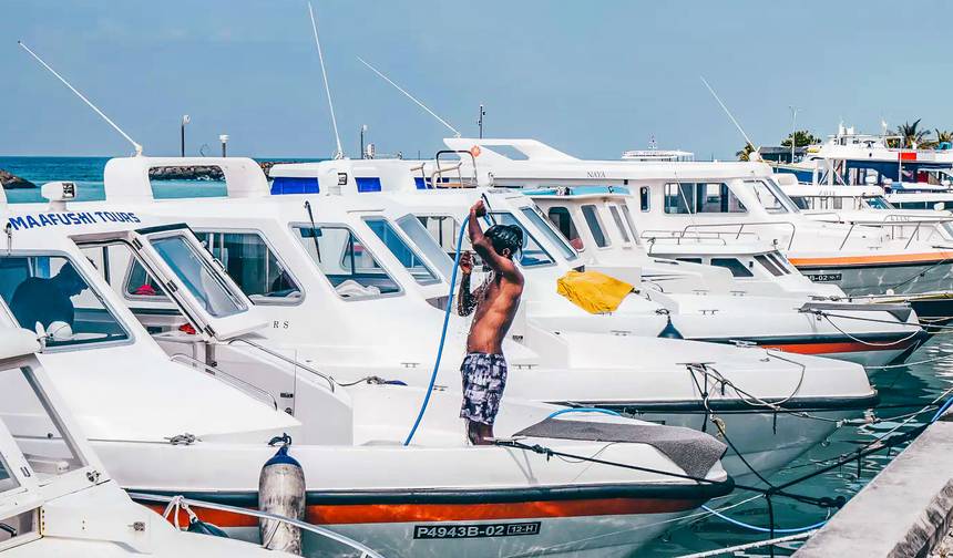 Customized 7 Days Maldives Fully Guided Vacation, Daily Start & Private Guide — 1