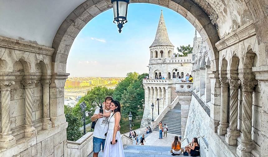 Tailor-Made 5 Days Best Budapest Tour, Daily Start & Private Guide — 1