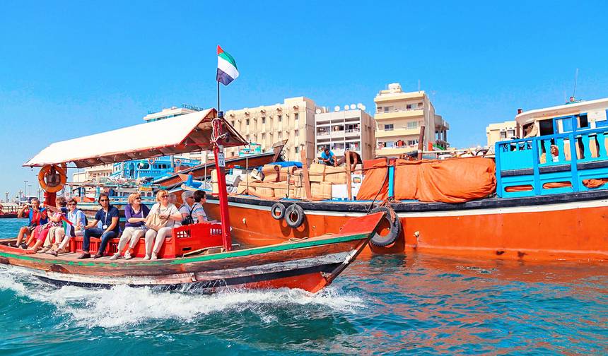 Tailor-Made Best 5 Days Private Dubai Family Luxury Tour, Daily Depart — 1
