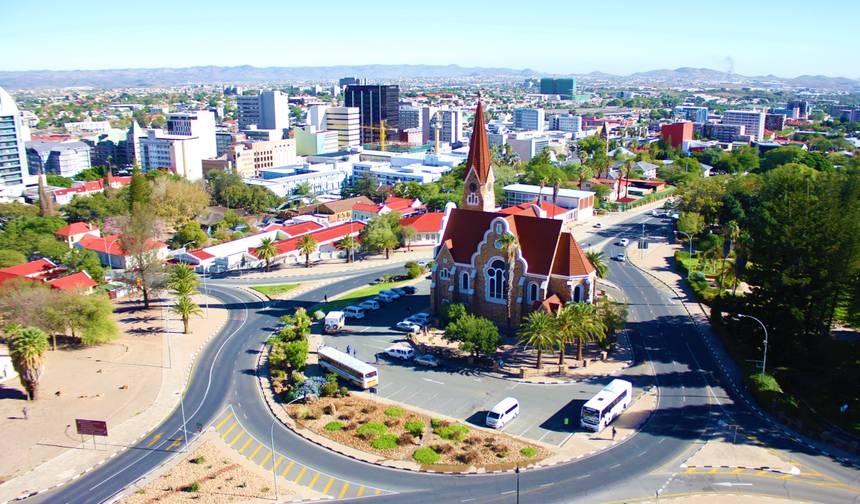 周遊 - Namibia (航空券込み) — 1