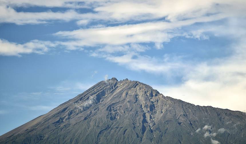 Trekking de 4 Dias no Monte Meru — 1