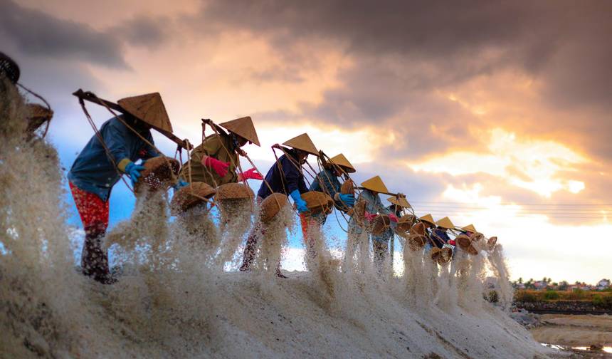 Impressive Vietnam Tour 9 Days — 1