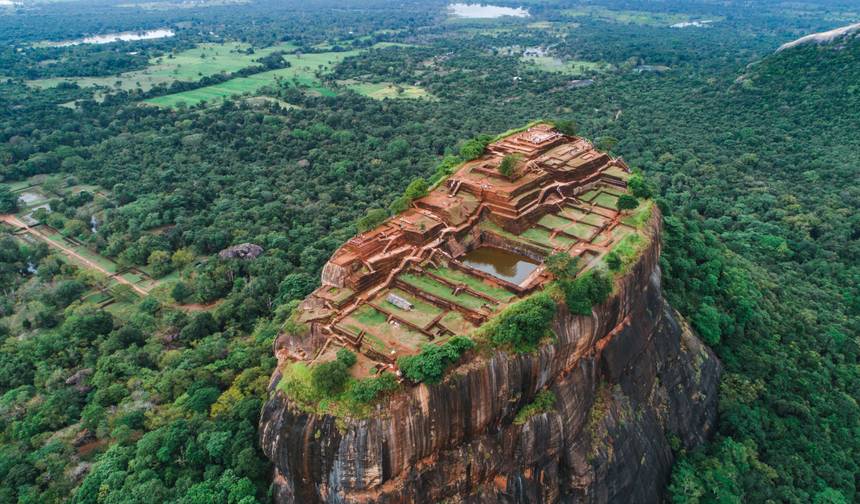 Wanderlust Ceylon — 1