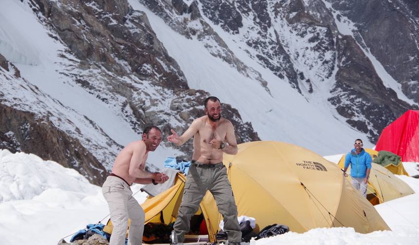 Cztery bazy pod 8-tysięcznikami w paśmie Karakorum w Pakistanie - Trekking w Karakorum w Pakistanie 2023-24 — 1