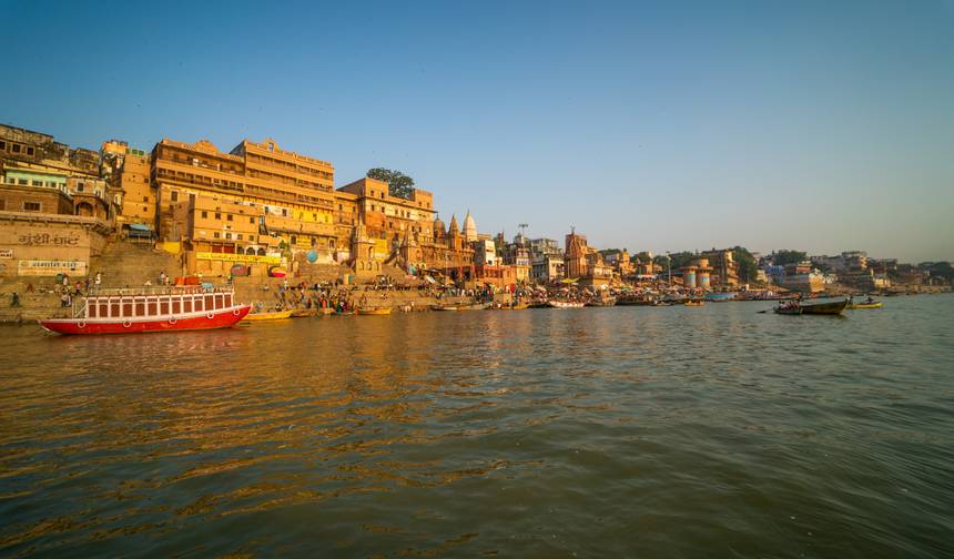 Do Taj a Varanasi — 1